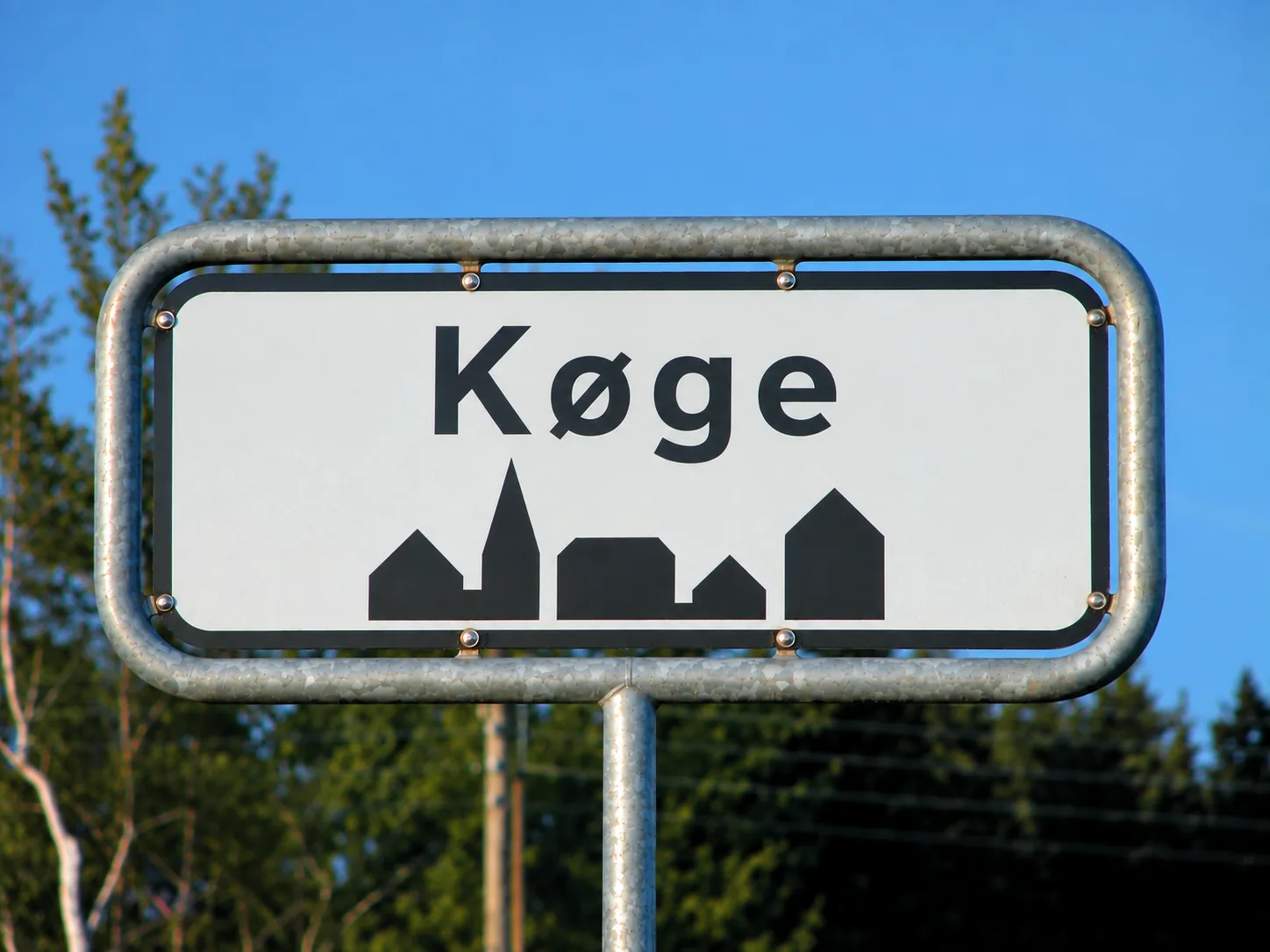 Lokalt byfoto til guiden om parkeringskontrol i Køge